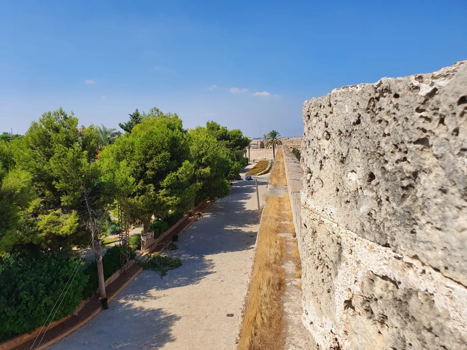 Famagusta, 13