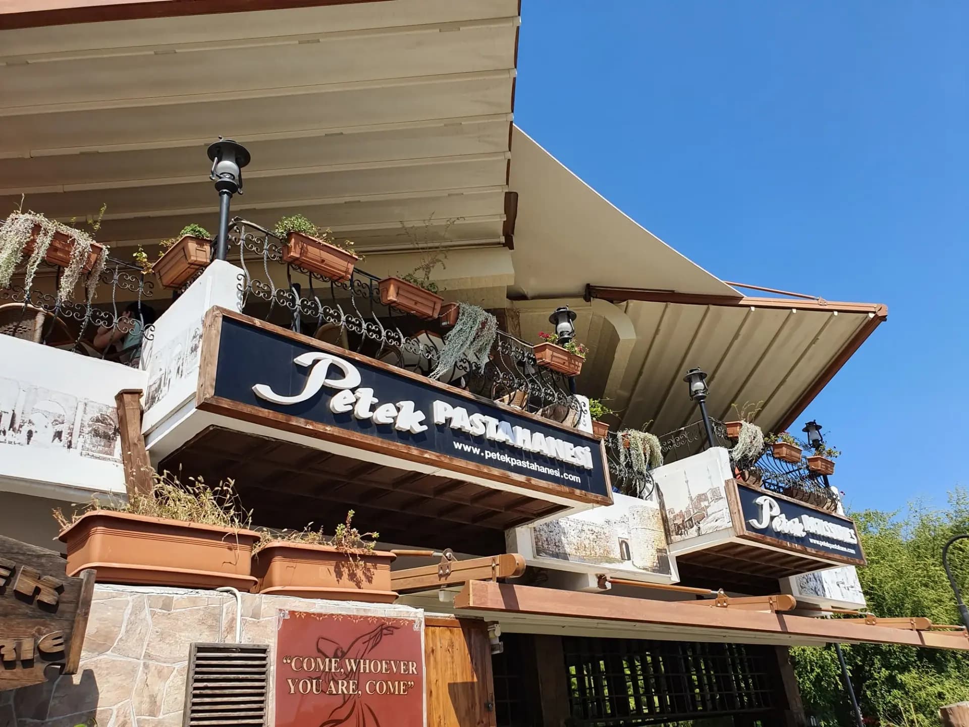 Famagusta, 14